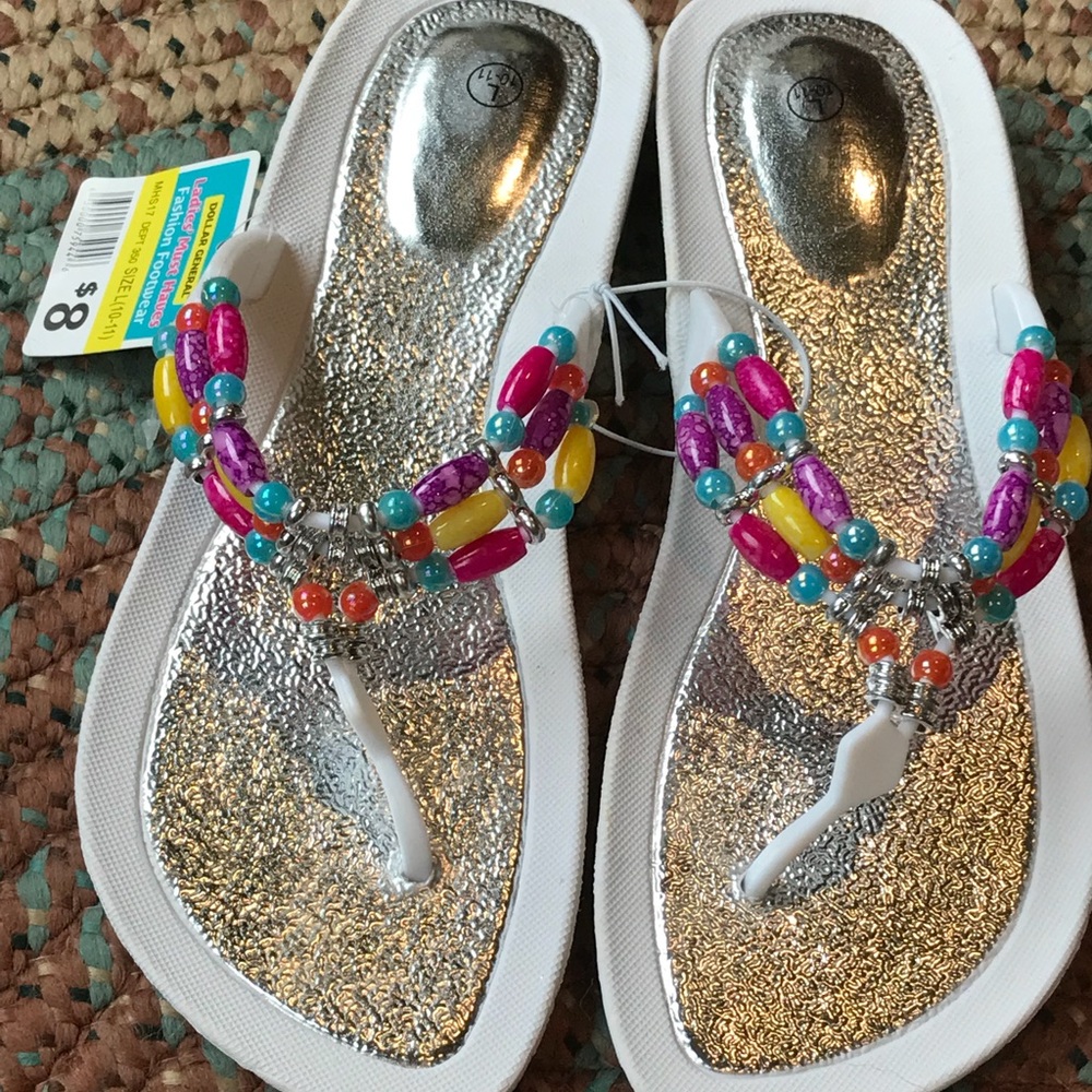 NWT, Size L 10-11, Beaded Beach/Pool Thong Sandals